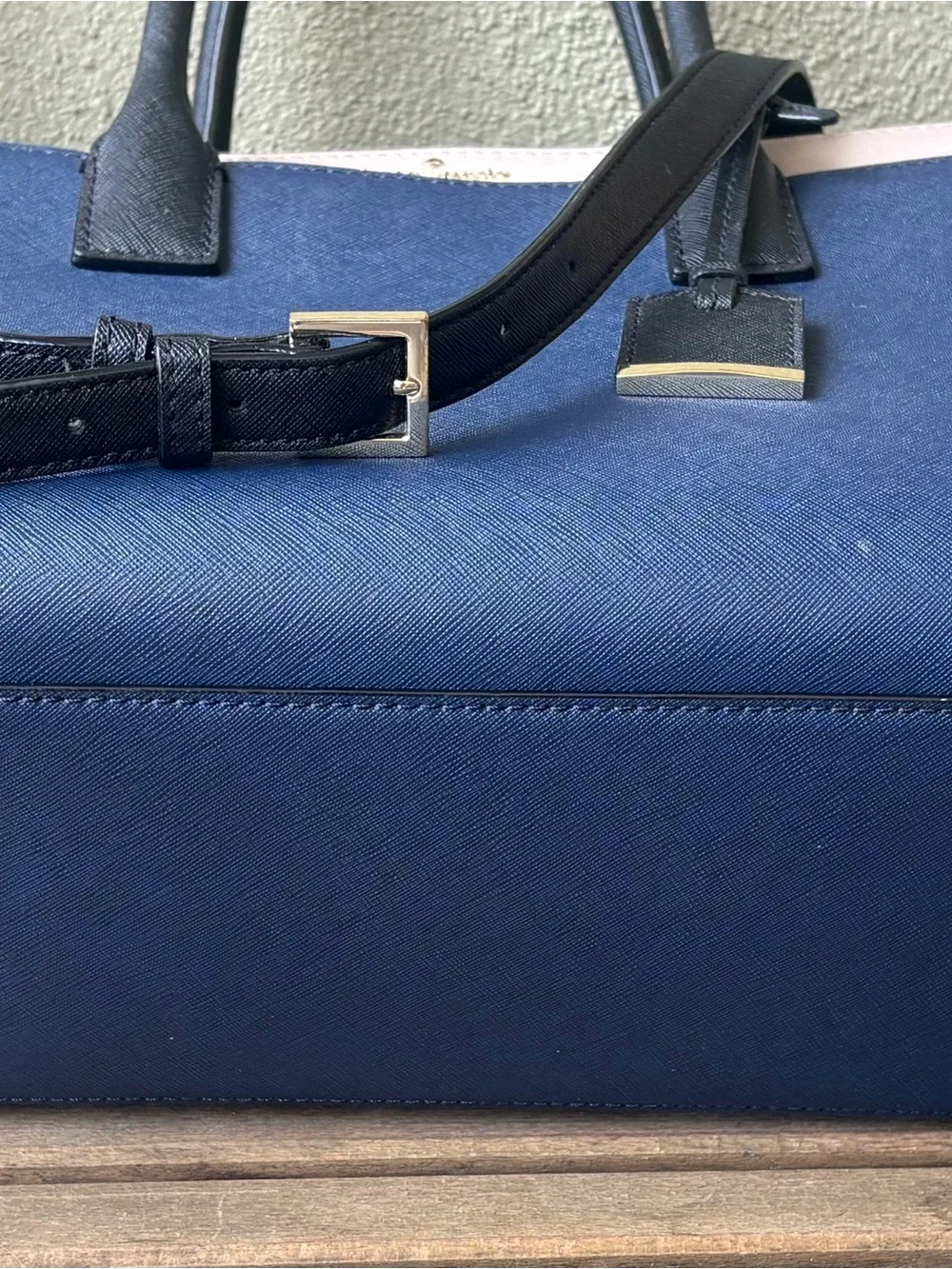 kate spade Navy and cream two handle Tote Bag with crossbody strap. Cameron S338